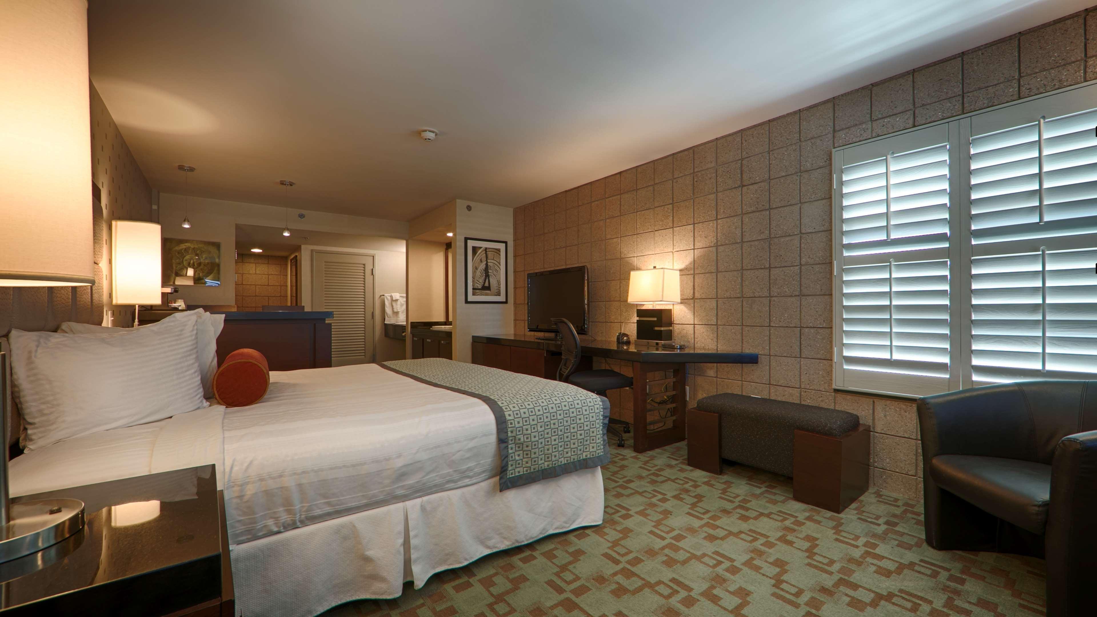 Best Western Plus Sundial Scottsdale Bagian luar foto