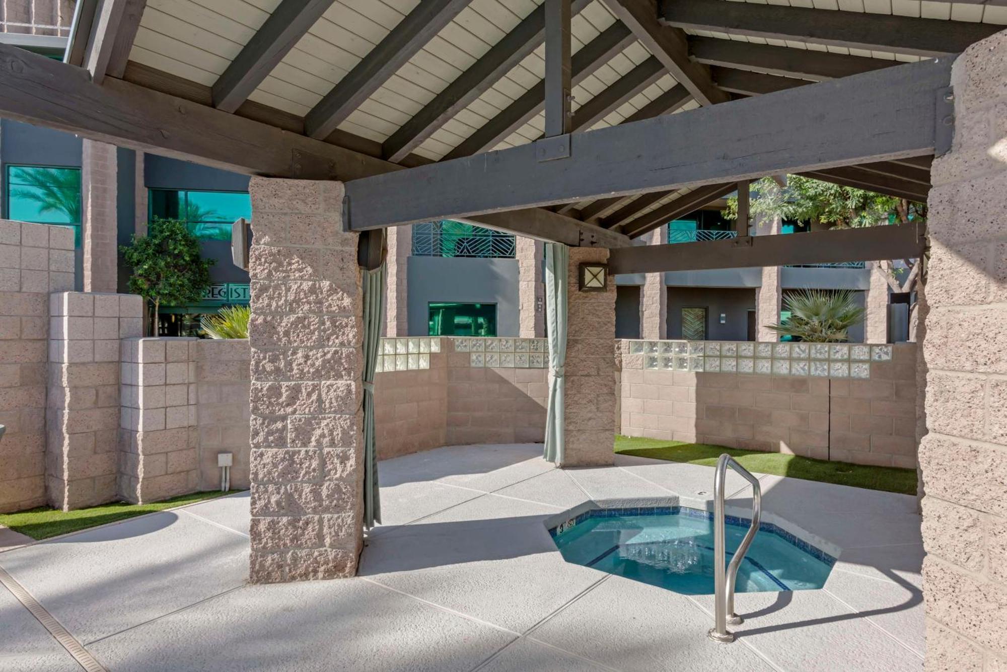 Best Western Plus Sundial Scottsdale Bagian luar foto