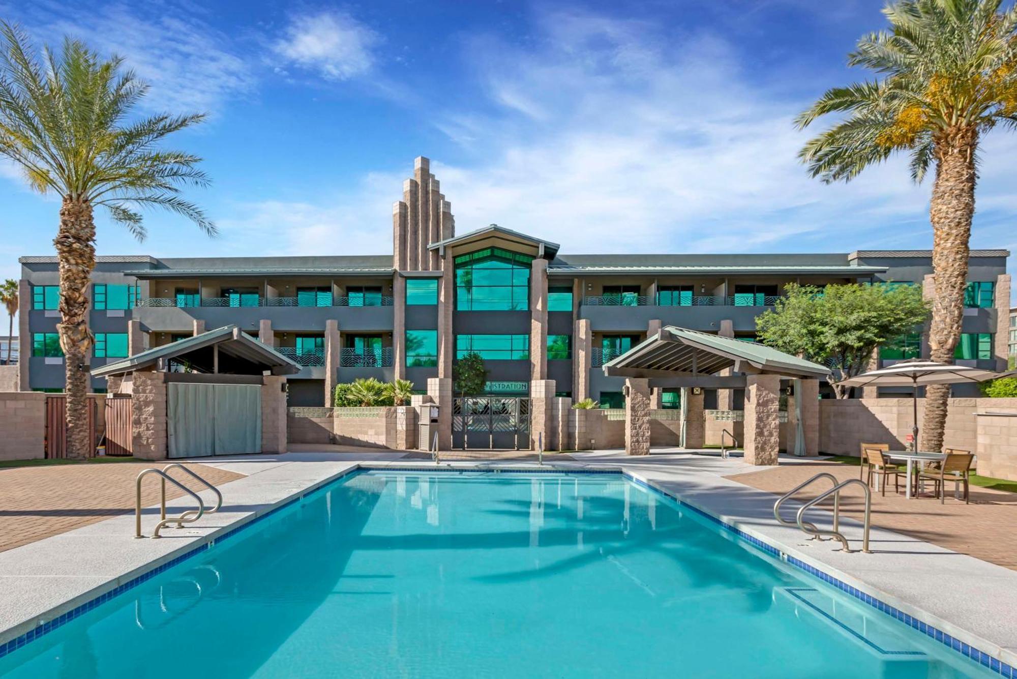 Best Western Plus Sundial Scottsdale Bagian luar foto