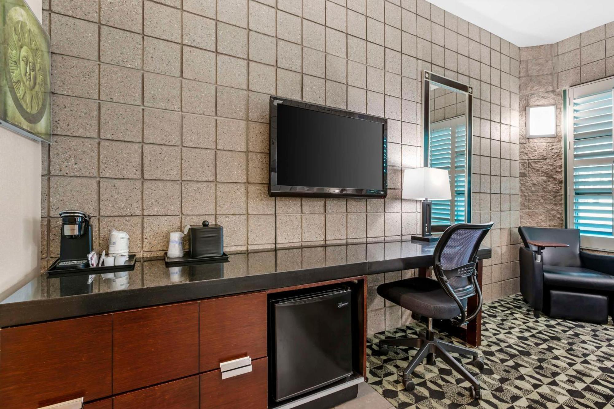 Best Western Plus Sundial Scottsdale Bagian luar foto